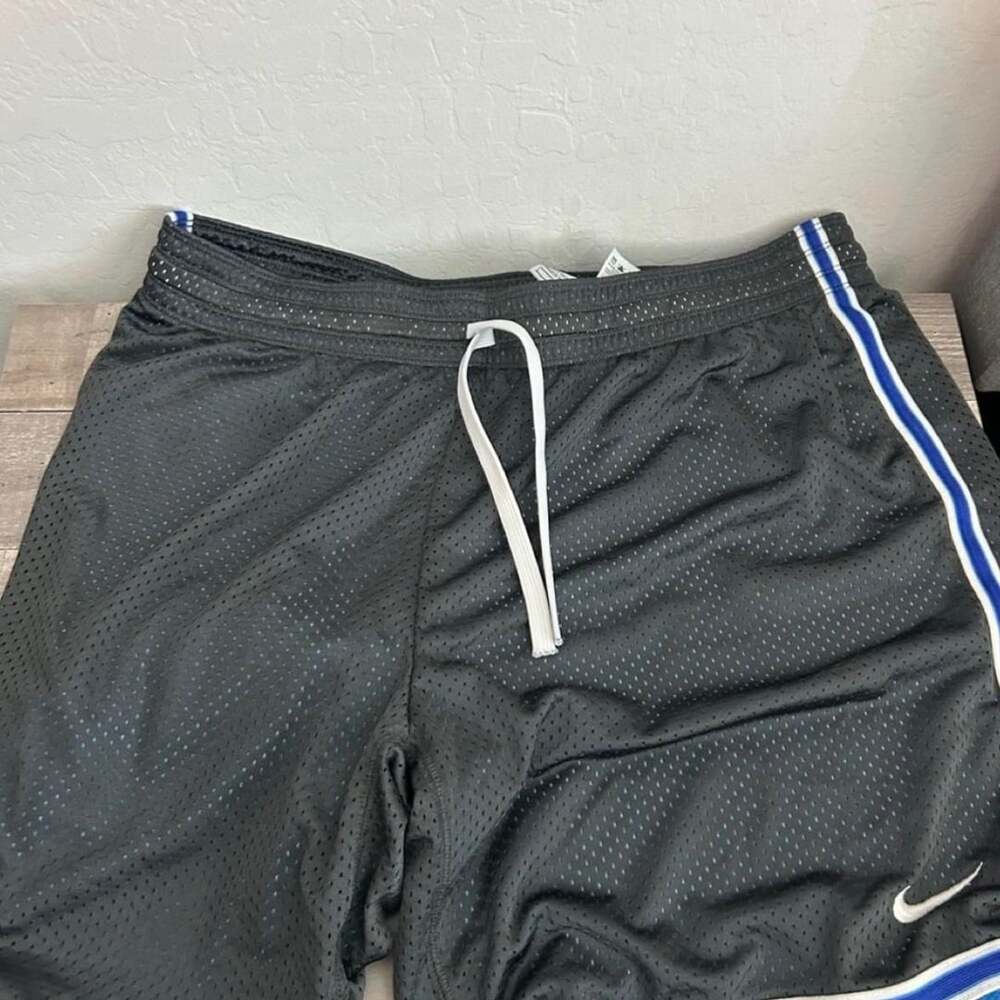 Nike Dri-Fit Athletic Shorts Size L Gray Mesh Y2K